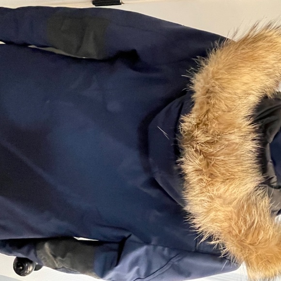 Navy CMFR navy winter coat - Picture 3 of 3